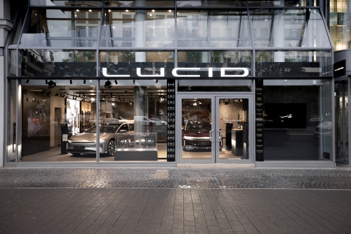 10389-DE-FRS_Frankfurt Studio-Photo-3